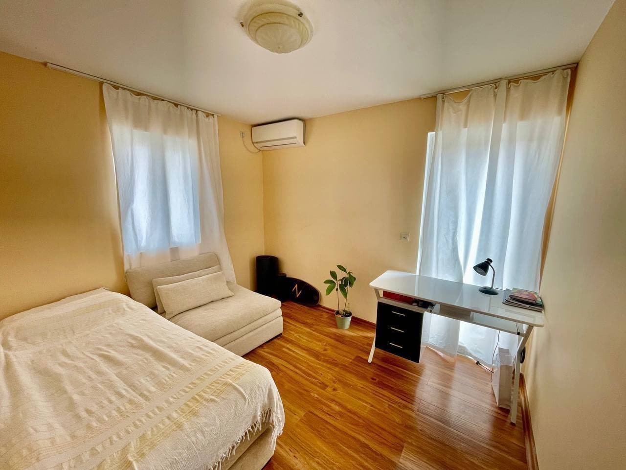 Apartment with 2 bedrooms, 67.00 m2 in Bečići, Budva Okolina