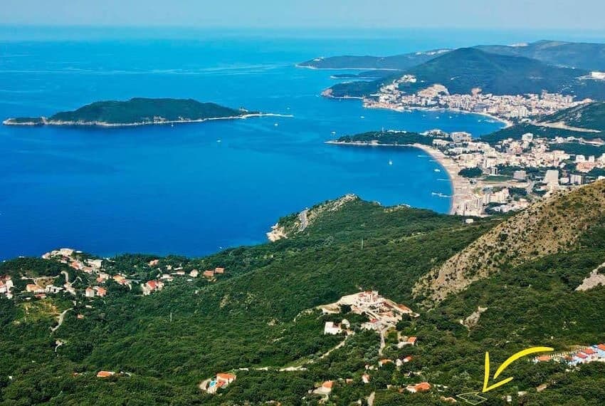 Construction plot with sea views in Kuljace, Budva area