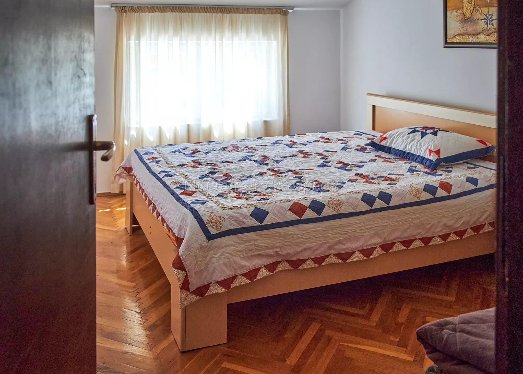 Dvosoban namjеšten stan u samo centru Podgorice