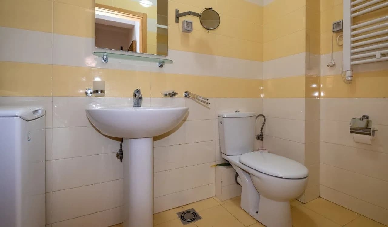 Izdavanje, dvosoban stan, 68m², Tuški Put, Podgorica
