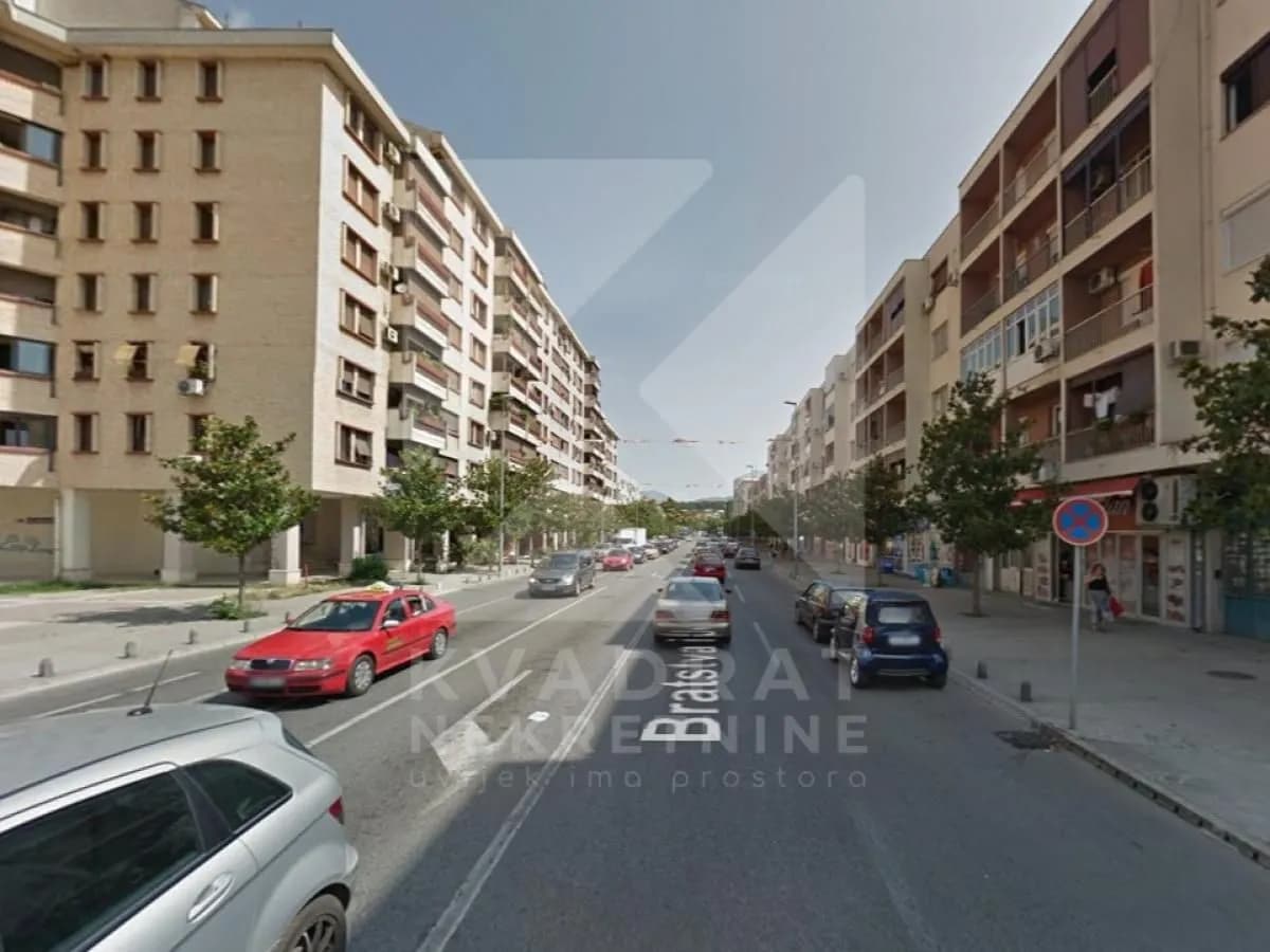 Izdavanje, poslovni prostor, 12m², Gintaš, Podgorica