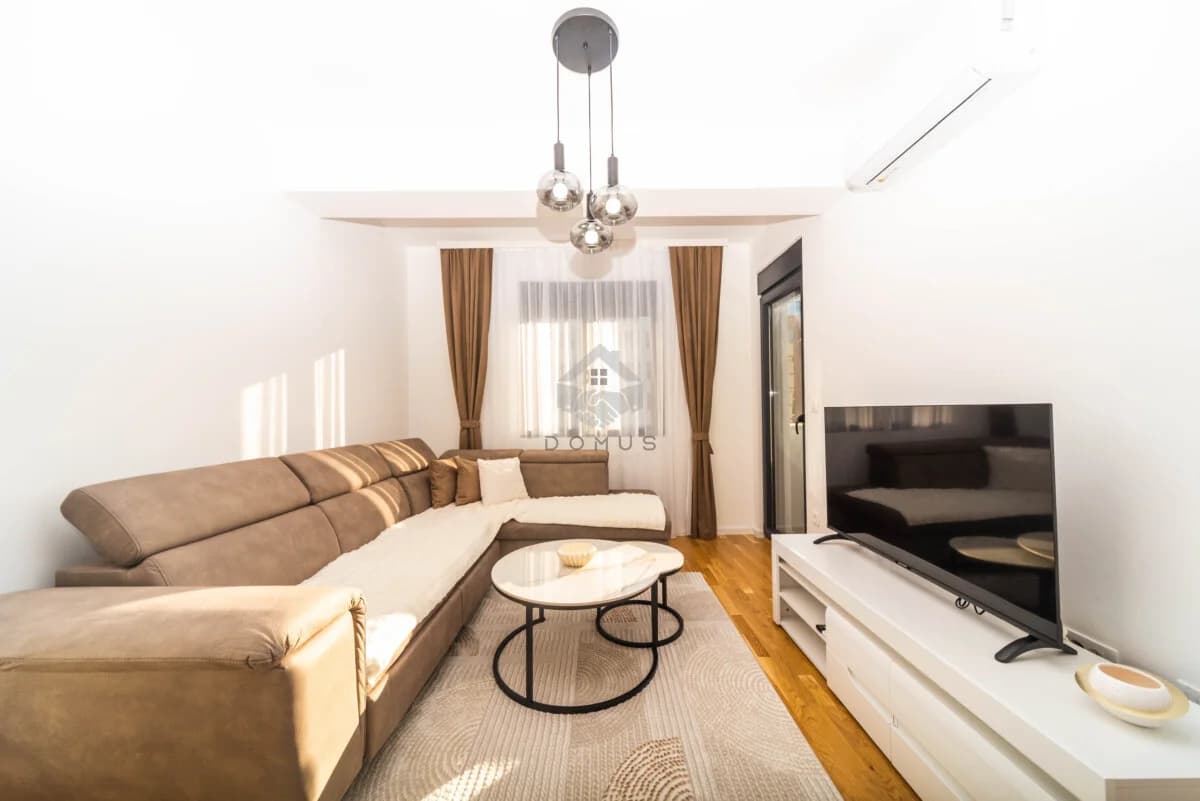 Jednosoban nov stan 42m2 + garaža, Stari Aerodrom – Podgorica