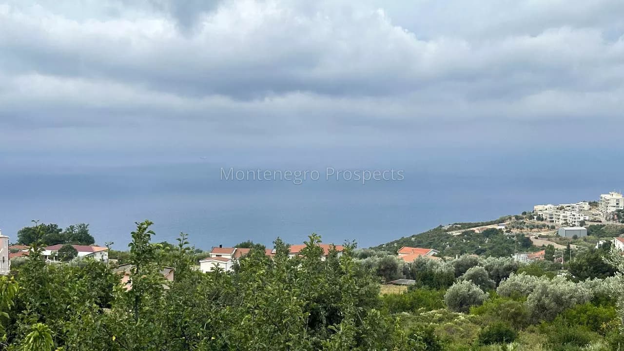 Kuća sa velikim imanjem i pogledom na more, Dobre Vode
