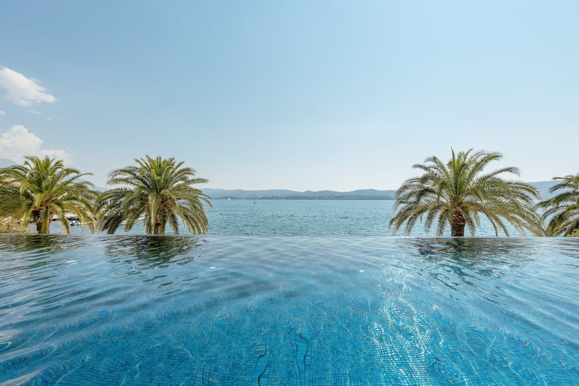 Luksuzan jednosoban stan za kratkoročno rentiranje, zgrada Ksenija, Porto Montenegro, Tivat