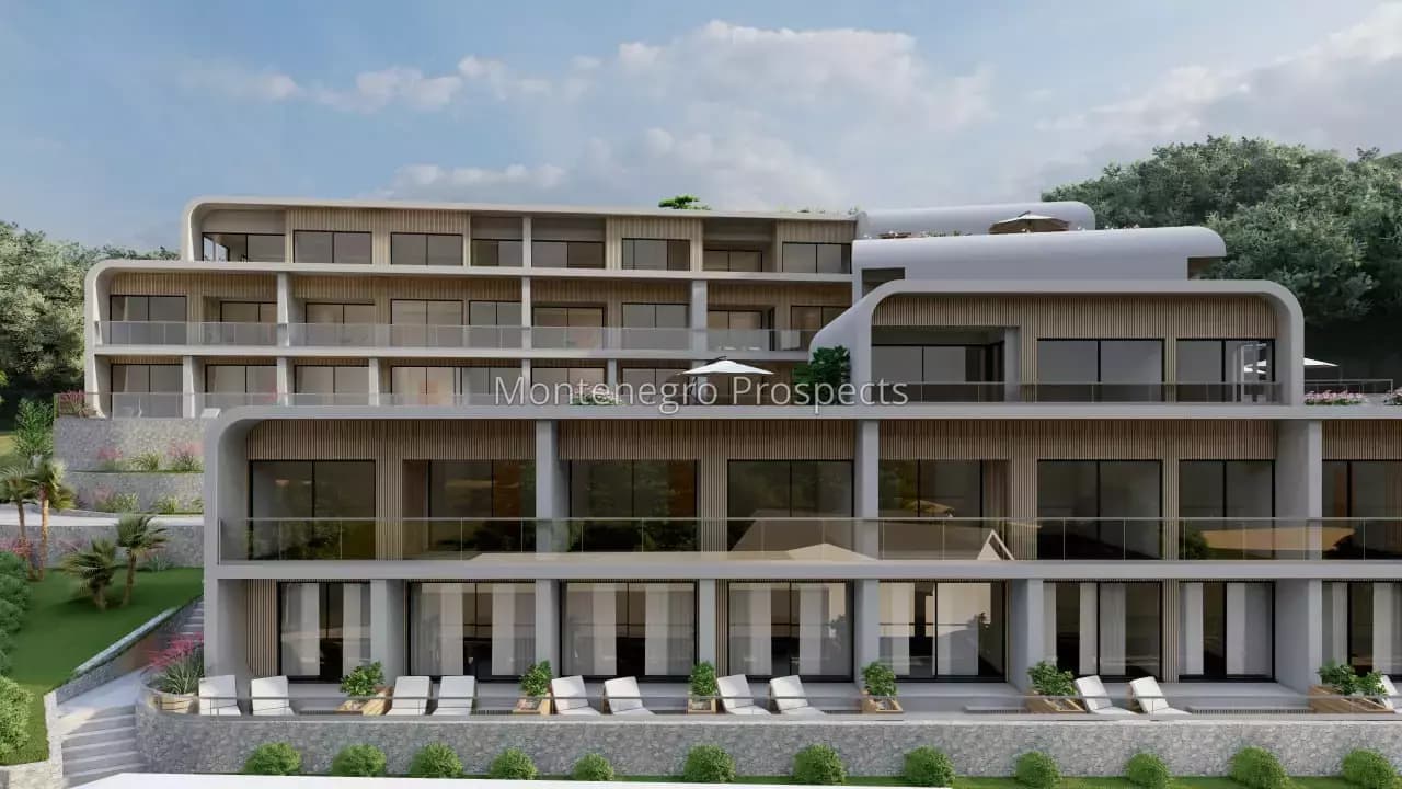 Luksuzni kompleks uz more u Tivtu