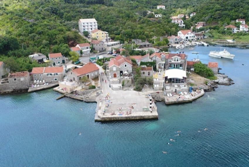 Luxury villa on the sea front, Lustica