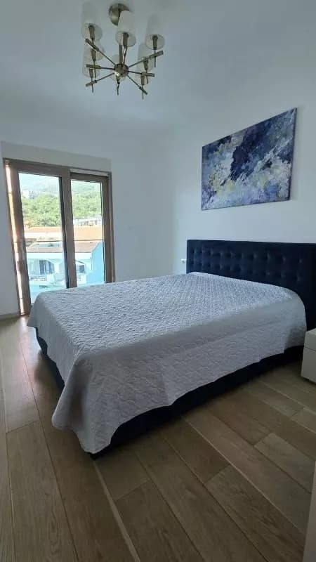 Moderan stan sa dvije spavaće sobe na korak od mora, Pržno