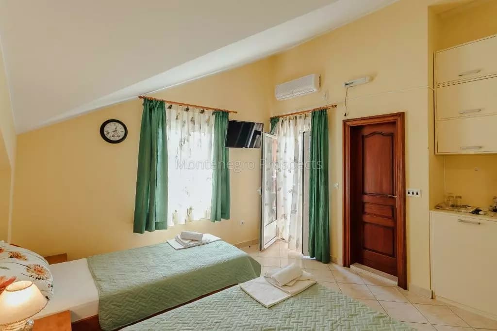 Pansion vila sa uhodanim poslovanjem, Zelenika – Herceg Novi