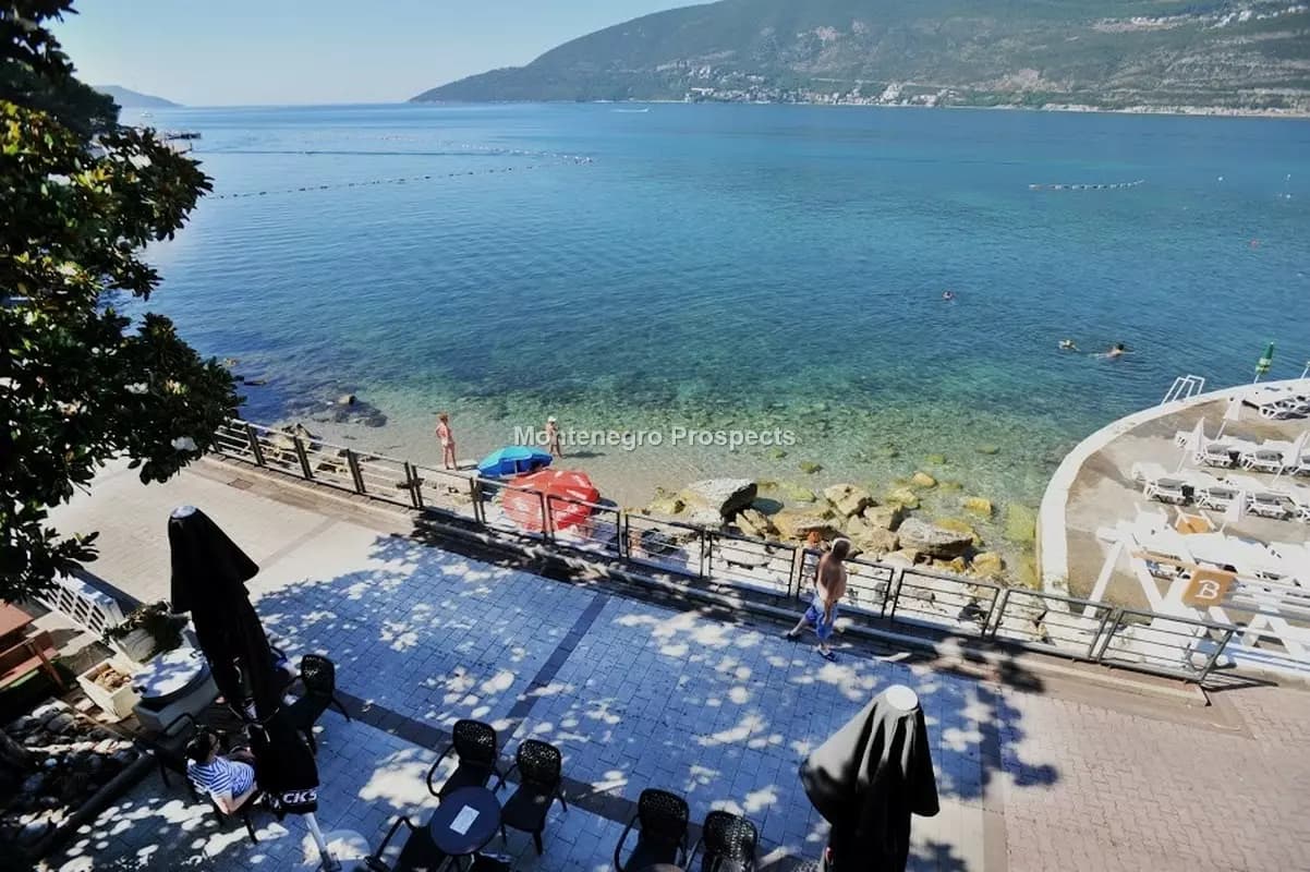 Poslovno stambeni objekat, Herceg Novi