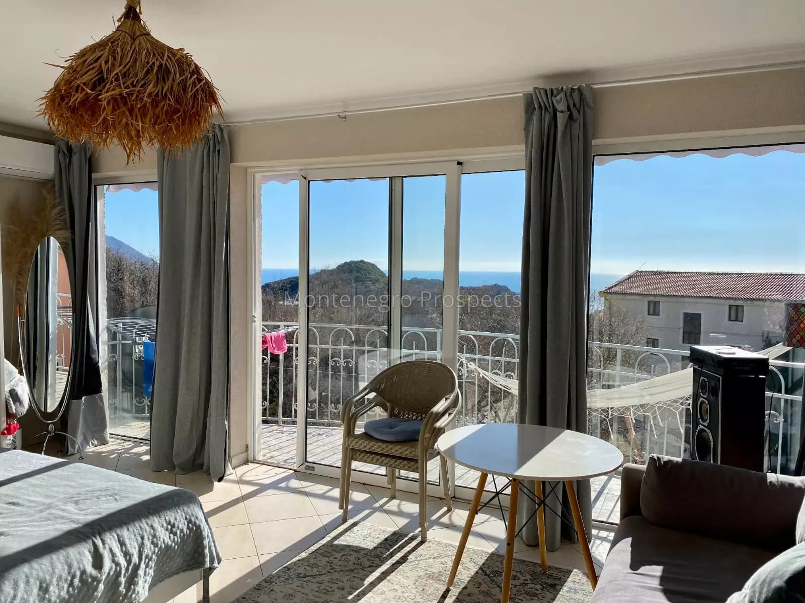 Prelijep jednosoban stan s panoramskim pogledom na more – Budva, Markovići