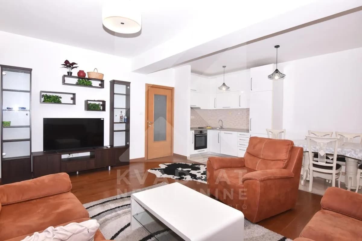 Prodaja, dvosoban stan, 65m², Ljubović, Podgorica
