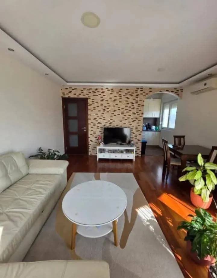Prodaja, dvosoban stan, 73m², Tuški Put, Podgorica