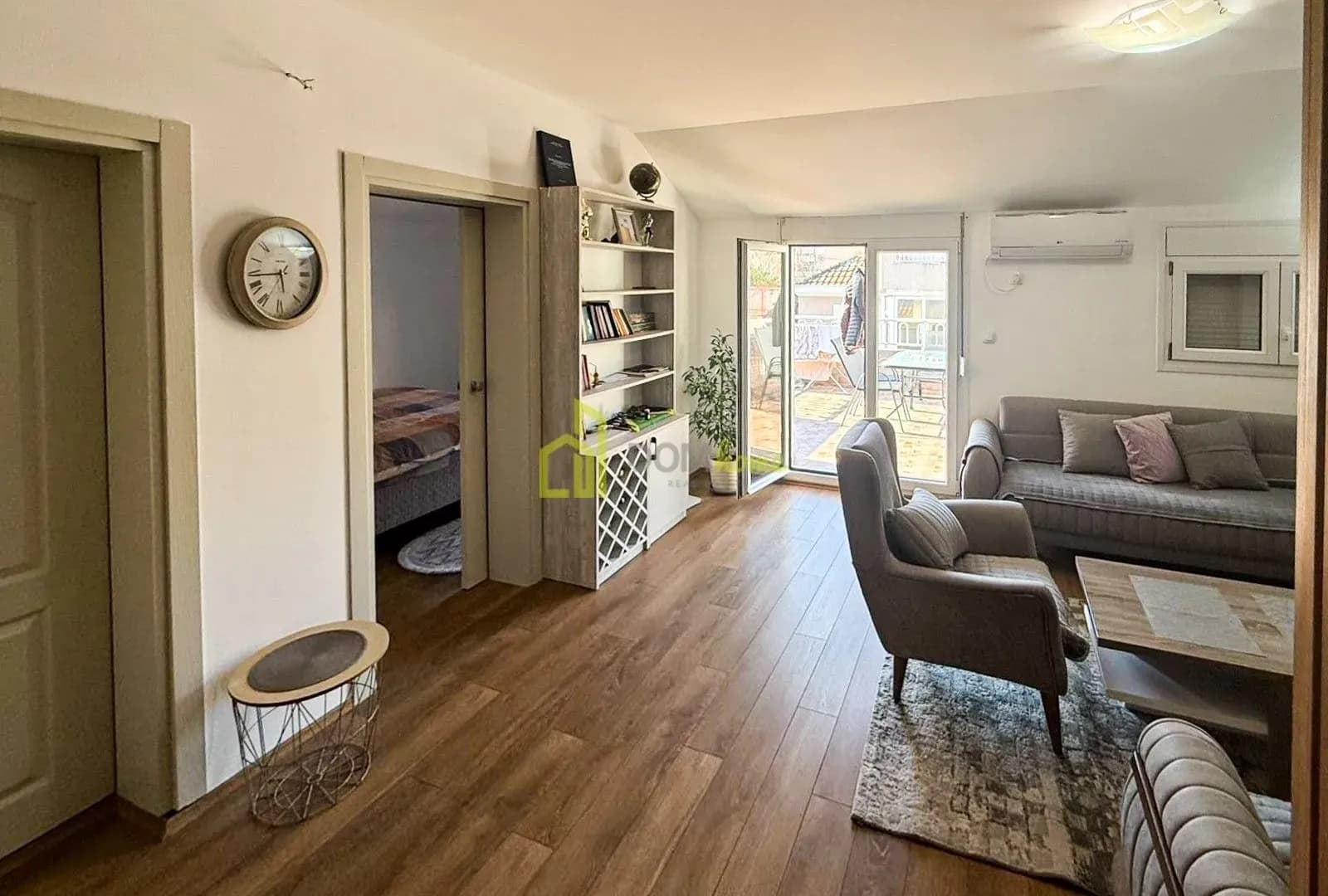Prodaja, jednosoban stan, 44m², Momišići, Podgorica
