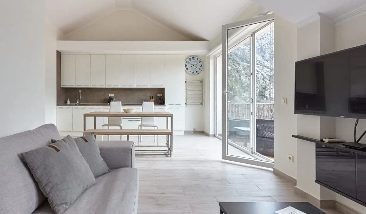 Prodaja, jednosoban stan, 63m², Orahovac, Kotor