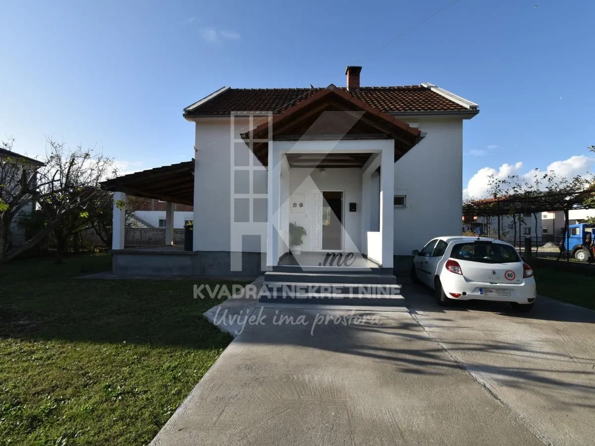 Prodaja, kuća, 160m², Murtovina, Podgorica