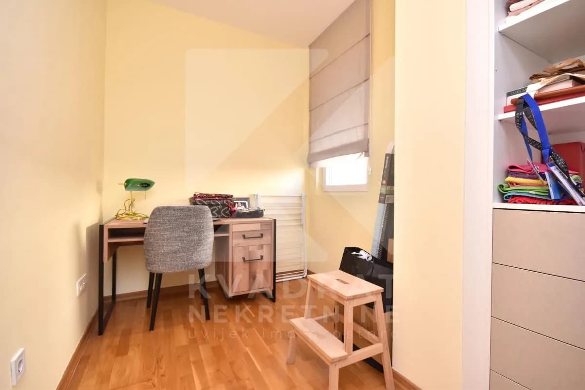 Prodaja, trosoban stan, 87m², Tuški Put, Podgorica