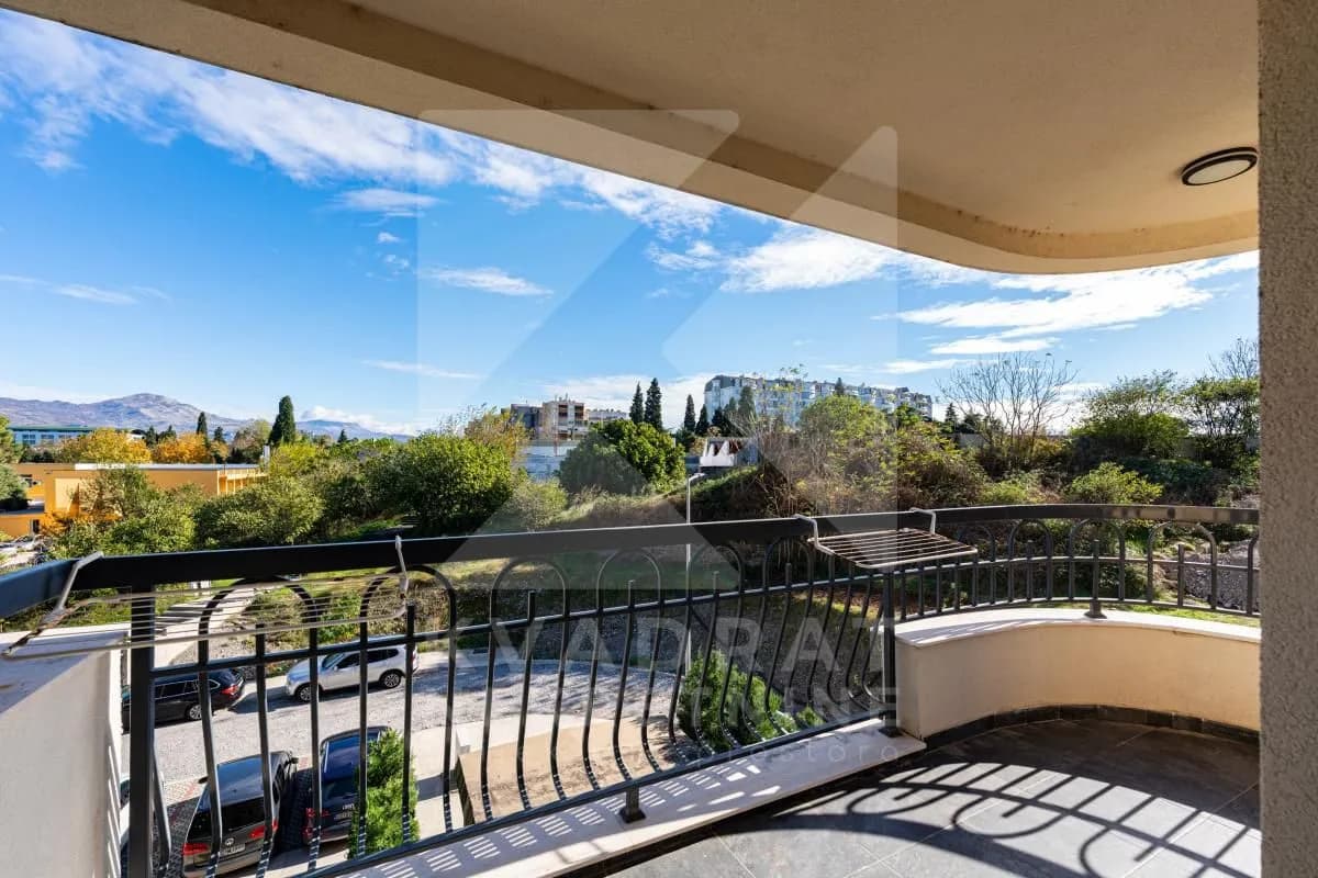 Prodaja, trosoban stan, 93m², Ljubović, Podgorica