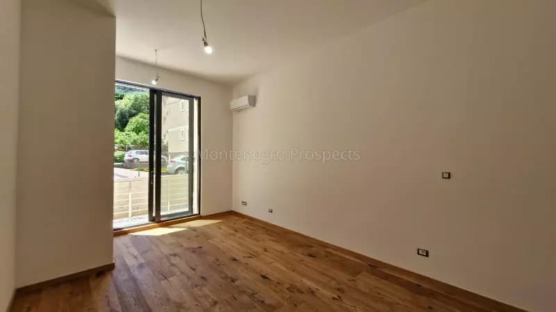 Studio u Novoj Zgradi, Škaljari