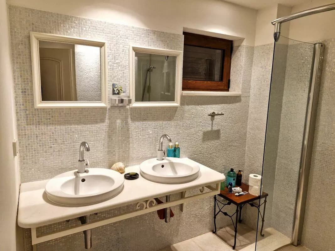 Townhouse s pogledom na more u Bečićima