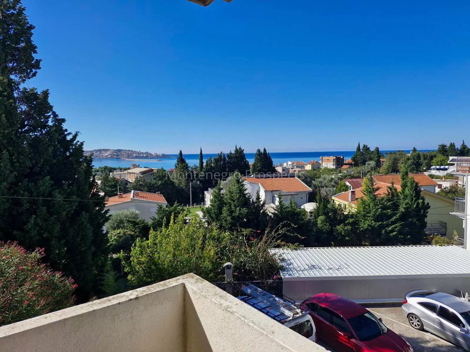 Trospratna kuća sa lijepim pogledom na more, Bar