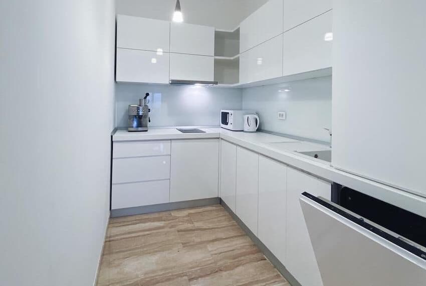 Two-bedroom apartment with sea view in Tre Canne complex in Budva