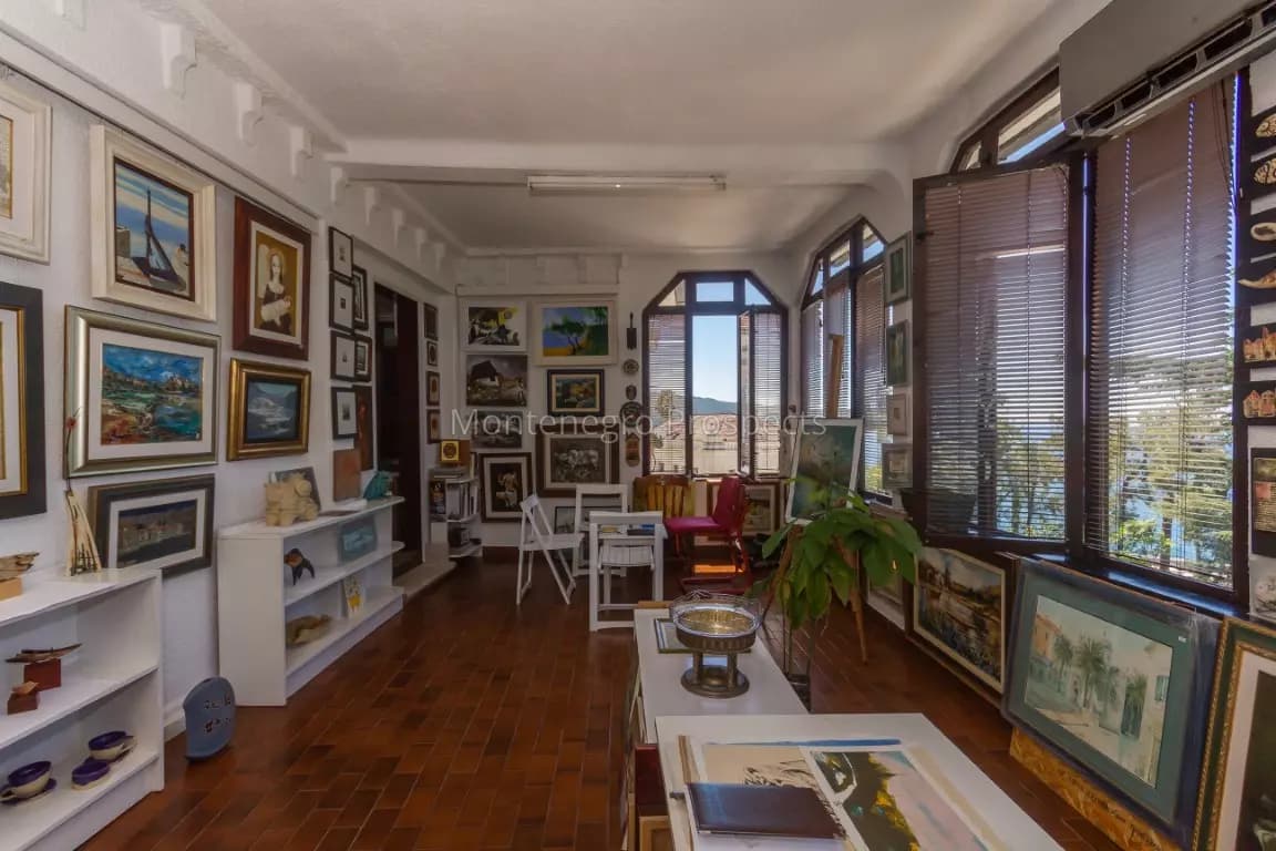 Veliki stan na prestižnoj lokaciji, Herceg Novi